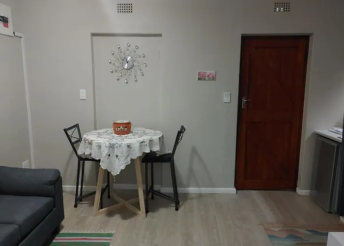 Terra Nova Accommodation - Unit Esme
