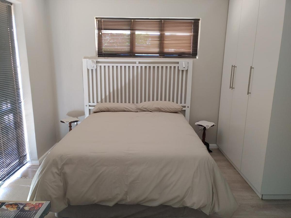 Terra Nova - Unit Esme Cape Town
